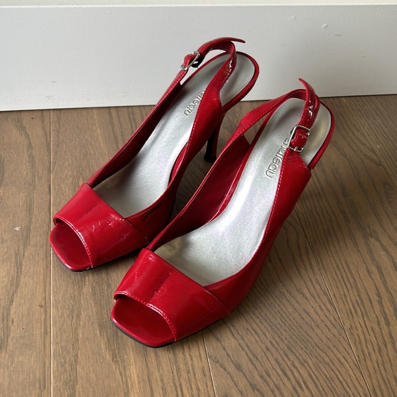 Low red heels - Picture 2 of 5